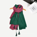 Горячая распродажа шарф женщин хиджаб личности двойной цвет сращивание хлопок шарфы кисточкой шарф